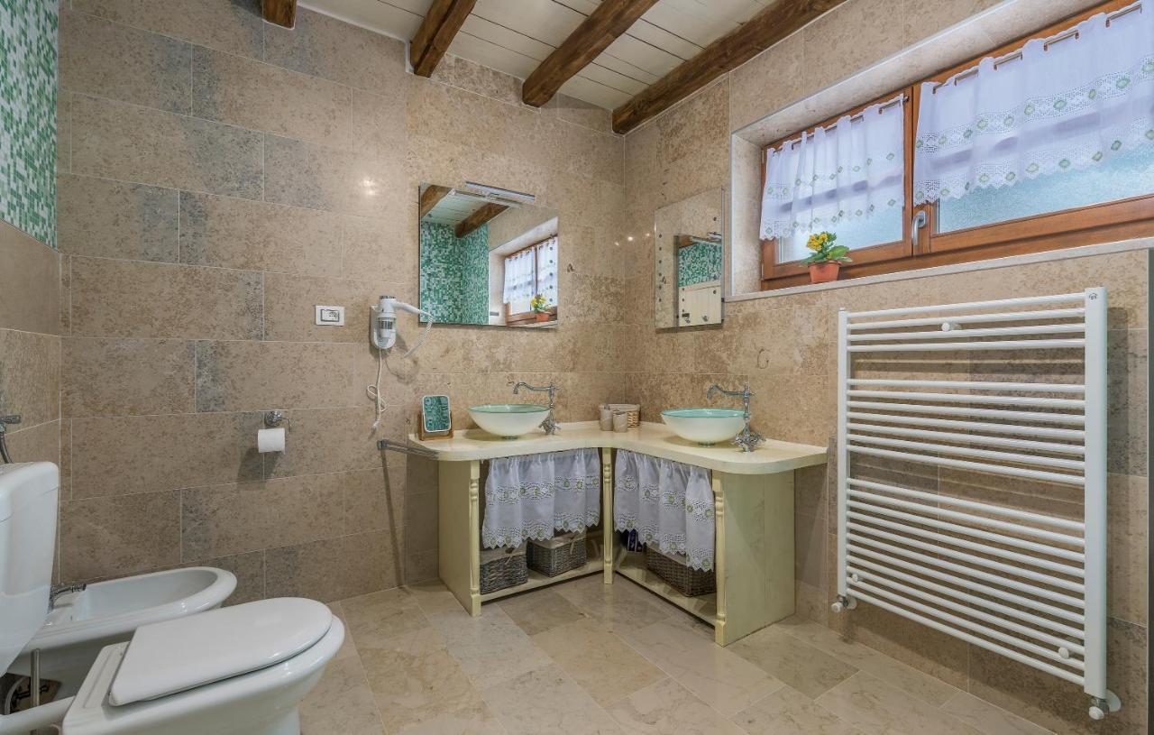 Family Villa Lipica With Private Pool And Jacuzzi Pazin Exterior foto